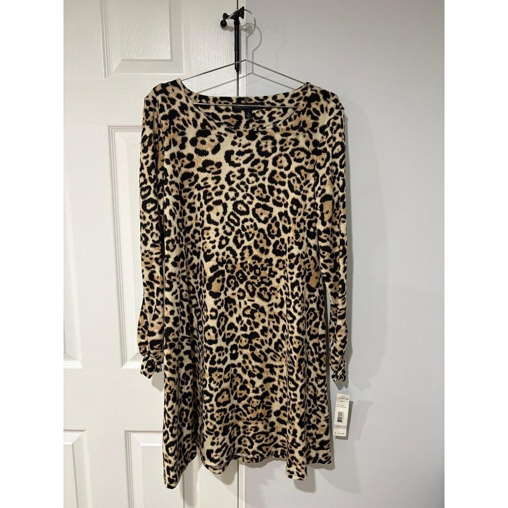 Madison Leigh Leopard Print Long Sleeve Shift Dress Size 6 NWT Mobwife bold chic